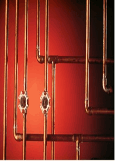 Tuberías antiguas de plomo, fibrocemento…. Los microbios crecen dentro de la cañerías o cisternas Cañerías o cisternas oxidadas Cloruro de vinilo de las tuberías de PVC Filtración de residuos industriales y pesticidas Soldaduras inadecuadas 