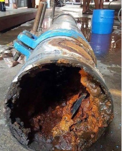 tubería general podrida en su interior